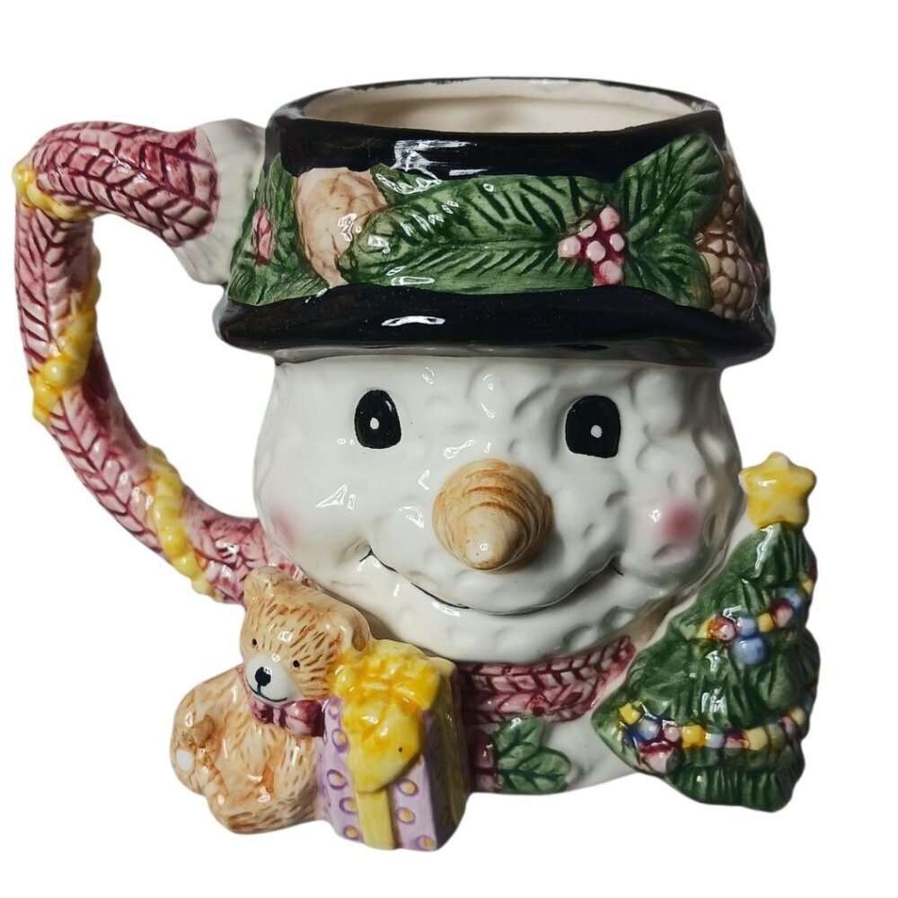 Alco Vtg Holiday Ceramic Snowman Mug With 3D  Gift & Tree 16Oz